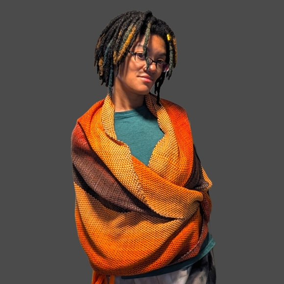 Handwoven XL Cotton Wrap – Sunset Hues - Picture 2 of 7